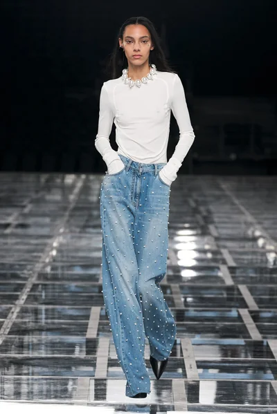 Look 52